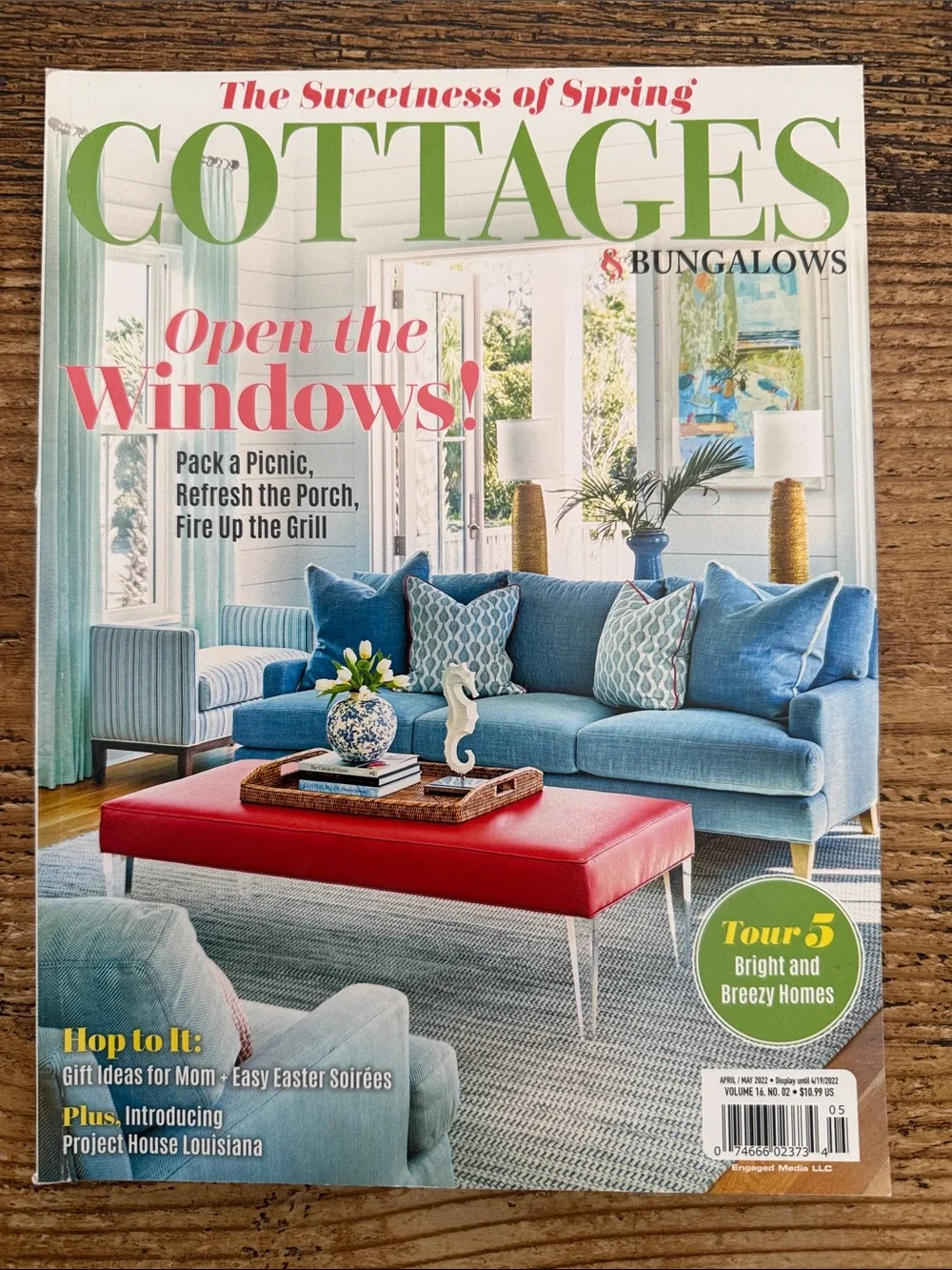 COTTAGES & Bungalows Magazines